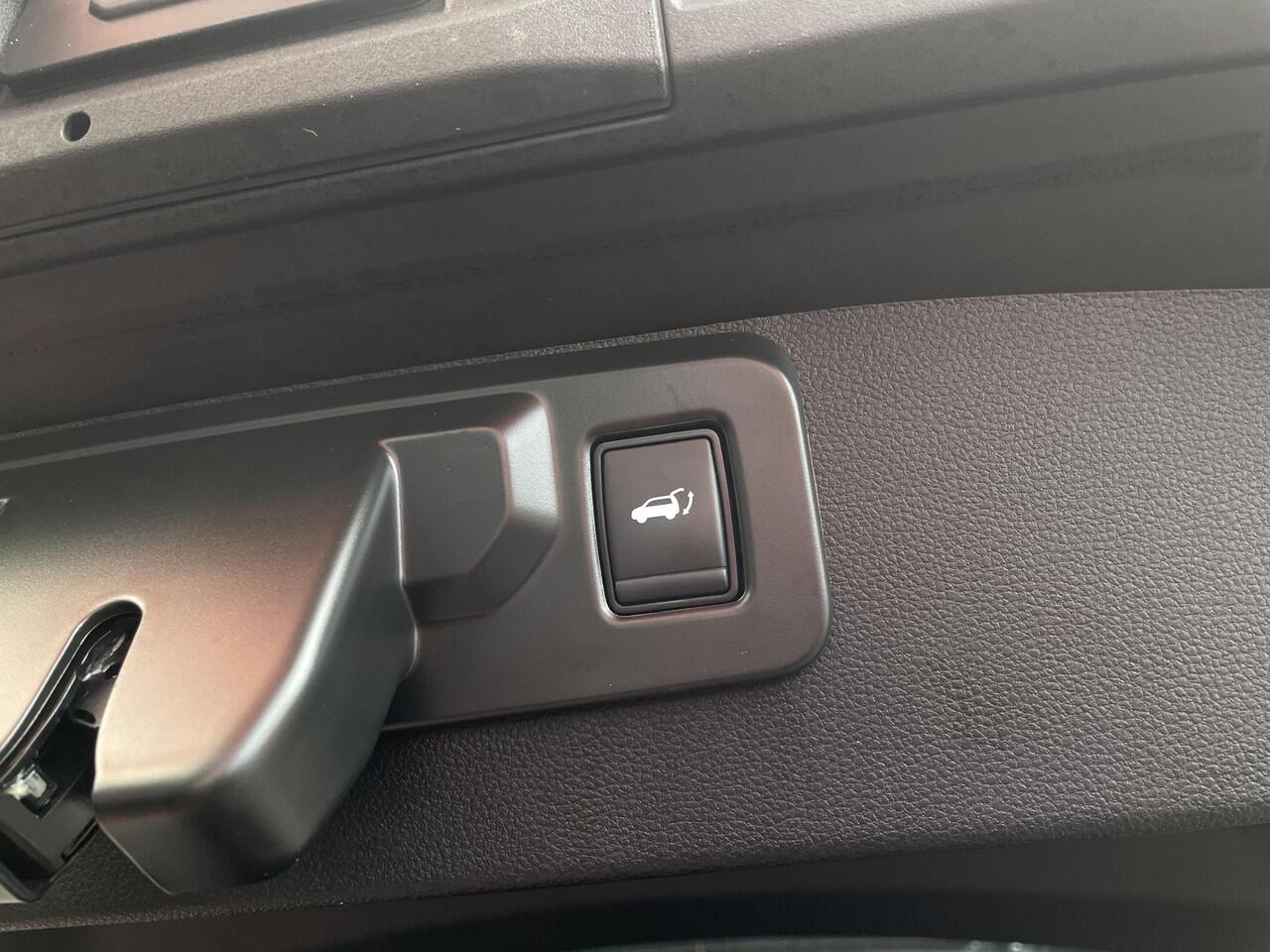 Renault Symbioz 1.8 E-Tech full hybrid 160 techno / ALL SEASON BANDEN / PACK DRIVING & COMFORT