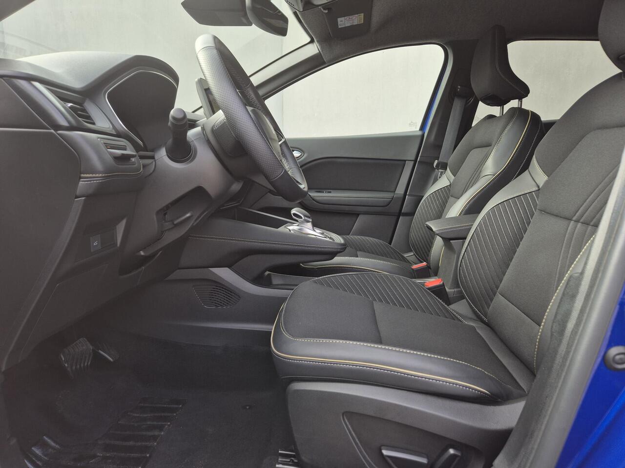 Renault Symbioz 1.6 E-Tech full hybrid 145 iconic Automaat / Fabrieksgarantie tot 04-2027 / All season banden / Stuur- & Stoelverwarming / Rondomzicht camera / Adaptief cruise control / Elektrische achterklep / Apple Carplay Android Auto /