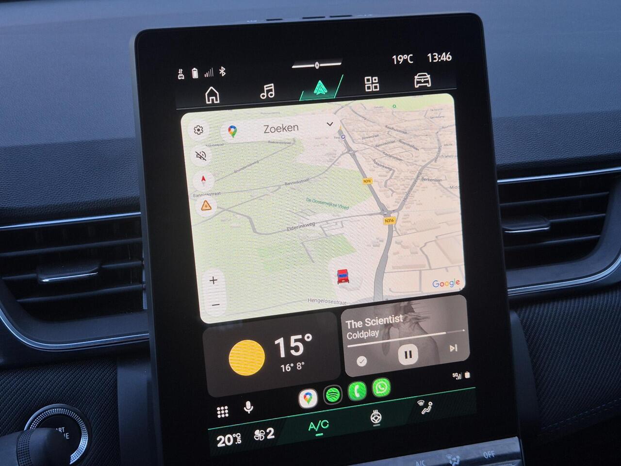 Renault Symbioz 1.6 E-Tech full hybrid 145 esprit Alpine / Fabrieksgarantie tot 03-2027 / Adaptief cruise control / Apple Carplay Android Auto / Achteruitrijcamera / Stuurverwarming / Keyless Entry/Start / Draadloze telefoon lader / Climate control / Parkeersensoren voor