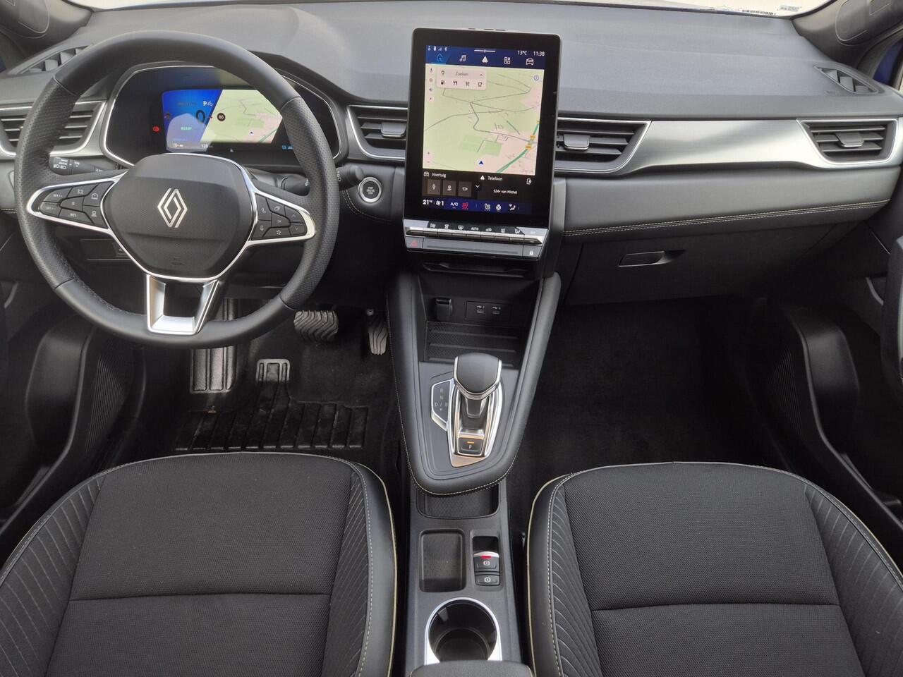 Renault Symbioz 1.6 E-Tech full hybrid 145 iconic / Fabrieksgarantie tot 05-2027 / All Season Banden / Elektrische Verstelbare Stoelen / Stoel & Stuurverwarming/ 360 Graden Camera / Adaptief Cruise Control / Elektrische Achterklep /