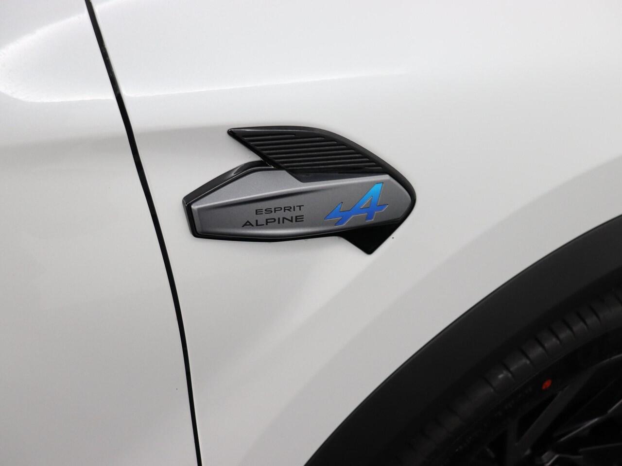 Renault Symbioz 1.8 E-Tech full hybrid 160 esprit Alpine / ELEKTRISCH VERSTELBARE VOORSTOELEN / STOEL-, STUUR- & VOORRUITVERWARMING / DODEHOEK DETECTIE / PARKEERSENSOREN + AROUNDVIEW CAMERA /