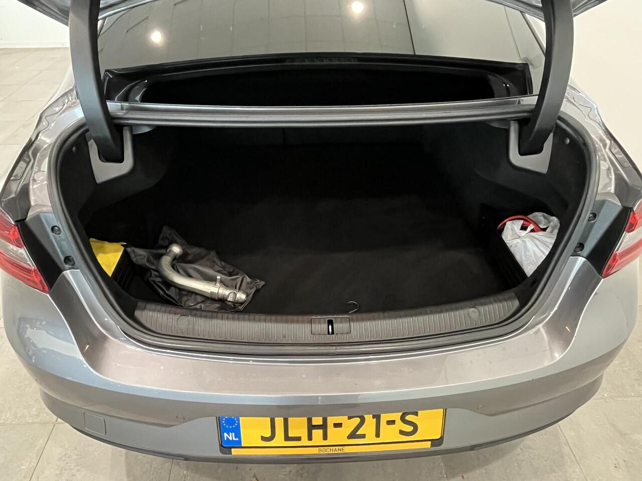 Renault TALISMAN 1.3 TCe 160 EDC S-Edition | Trekhaak afneembaar | Apple Carplay/Android Auto | Parkeersensoren voor, zij, achter en achteruitrijcamera