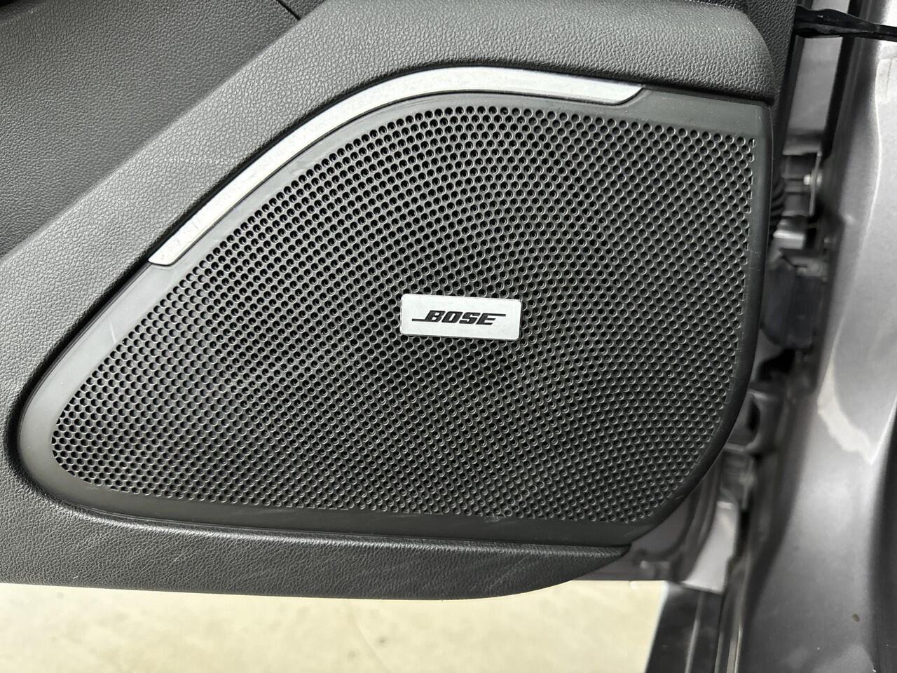 Renault TALISMAN Estate 1.8 TCe Intens 225PK | Trekhaak | Head-Up Display | Stoelmassage | Adaptieve Cruise Control | BOSE Audio | Volleder Interieur