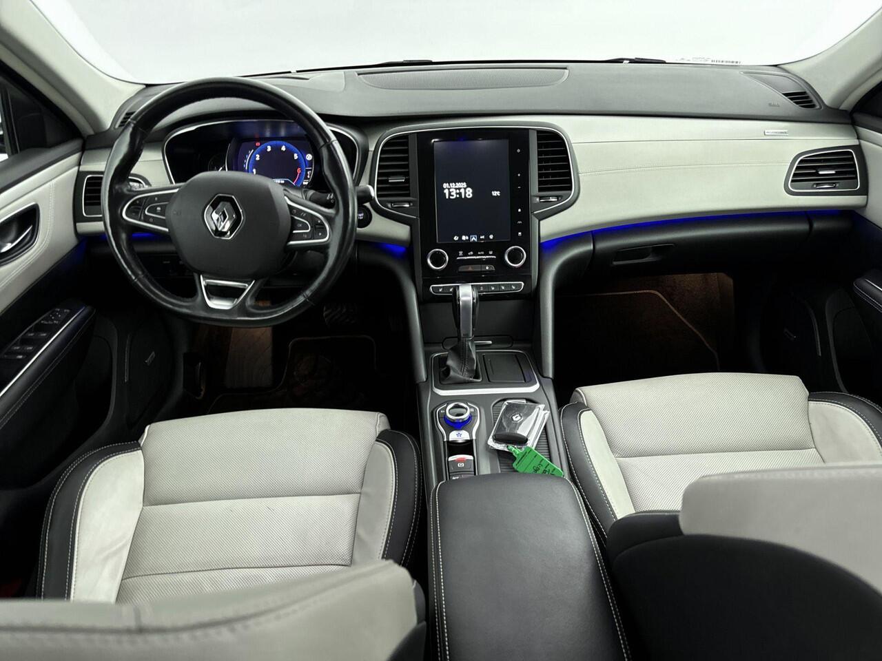 Renault TALISMAN Estate 1.8 TCe Intens 225PK | Trekhaak | Head-Up Display | Stoelmassage | Adaptieve Cruise Control | BOSE Audio | Volleder Interieur