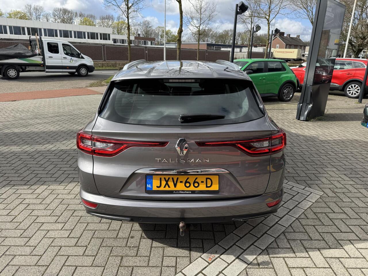 Renault TALISMAN Estate TCe 225 Intens | Automaat | Adaptieve Cruise Control | Elektr. Achterklep | Stoelverwarming | Trekhaak |