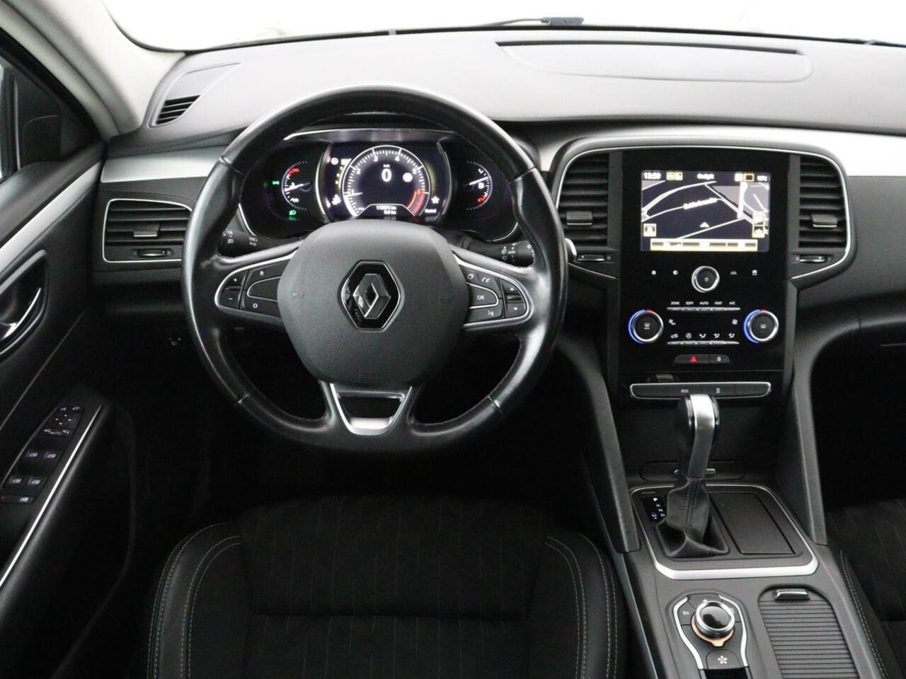 Renault TALISMAN 1.3 TCe Limited | Massage | Carplay | Navigatie | Keyless | Parkeerhulp | Half leder | Cruise control | Bluetooth | DAB | Climate control