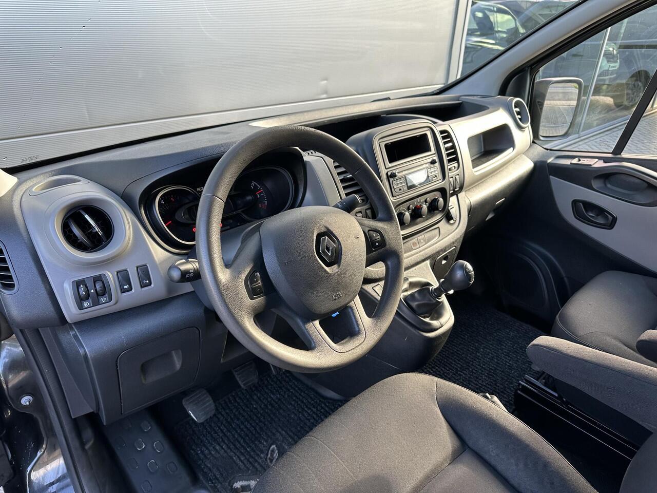 Renault TRAFIC 1.6 dCi 120 T29 L2H1 Comfort | AIRCO | TREKHAAK | PAKEER SENSOREN | 1E EIGENAAR | 2-ZITS |