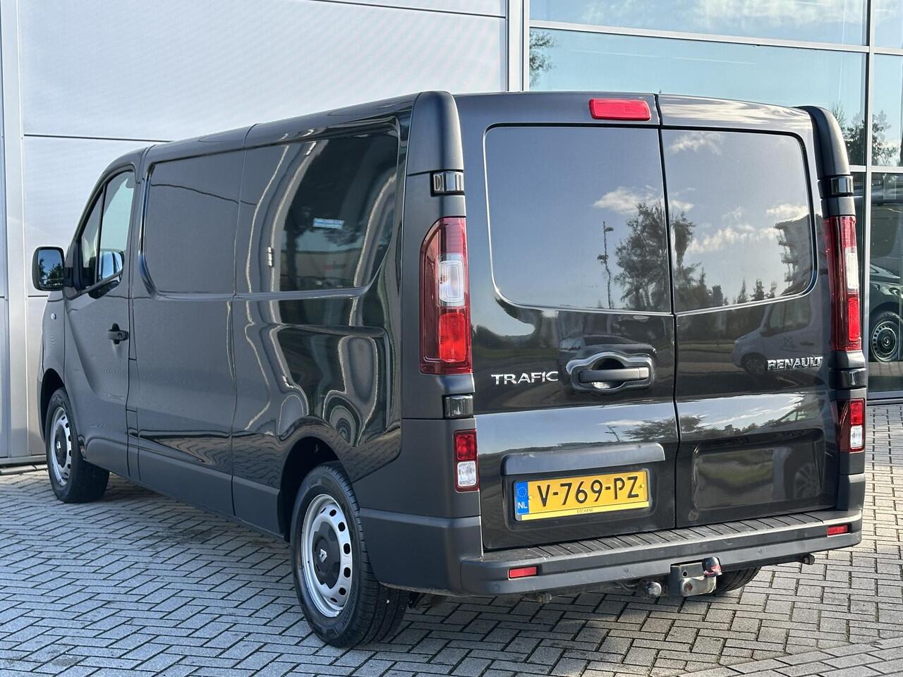 Renault TRAFIC 1.6 dCi 120 T29 L2H1 Comfort | AIRCO | TREKHAAK | PAKEER SENSOREN | 1E EIGENAAR | 2-ZITS |