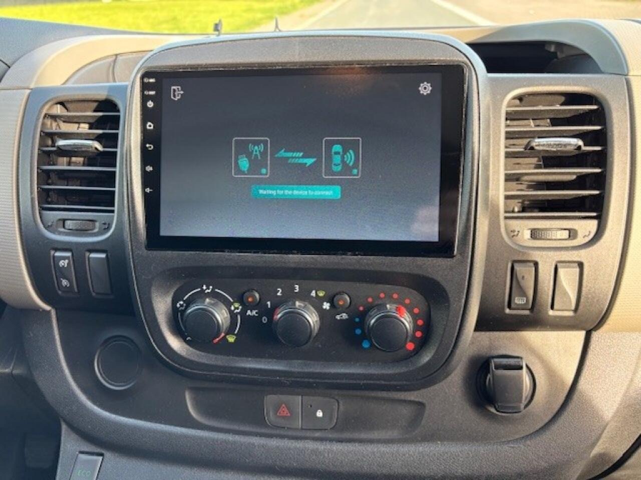 Renault TRAFIC 1.6 DCI T29 L2H1 G?N Generique