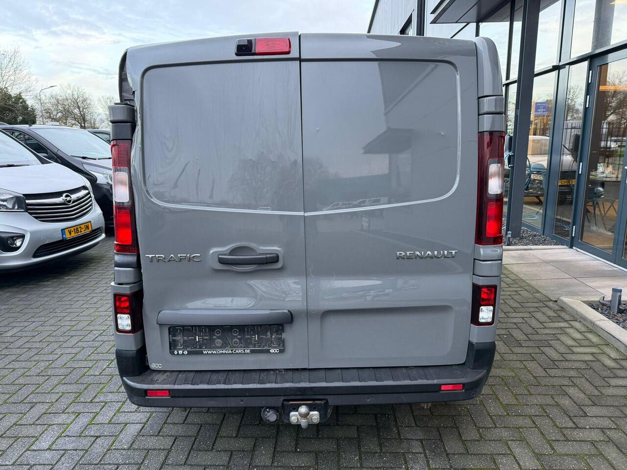 Renault TRAFIC L1H1 1.6 dCi 145 Energy Confort DC 2.9T schade airco cruise