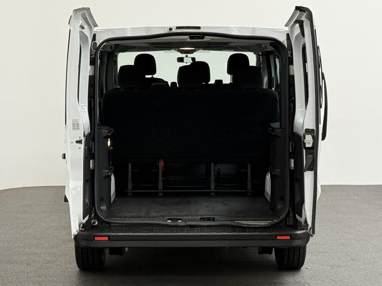 Renault TRAFIC Passenger 1.6 dCi Grand Zen Energy 9-PERSOONS personenbus Incl. BTW/BPM Airco Navi Cruise Control