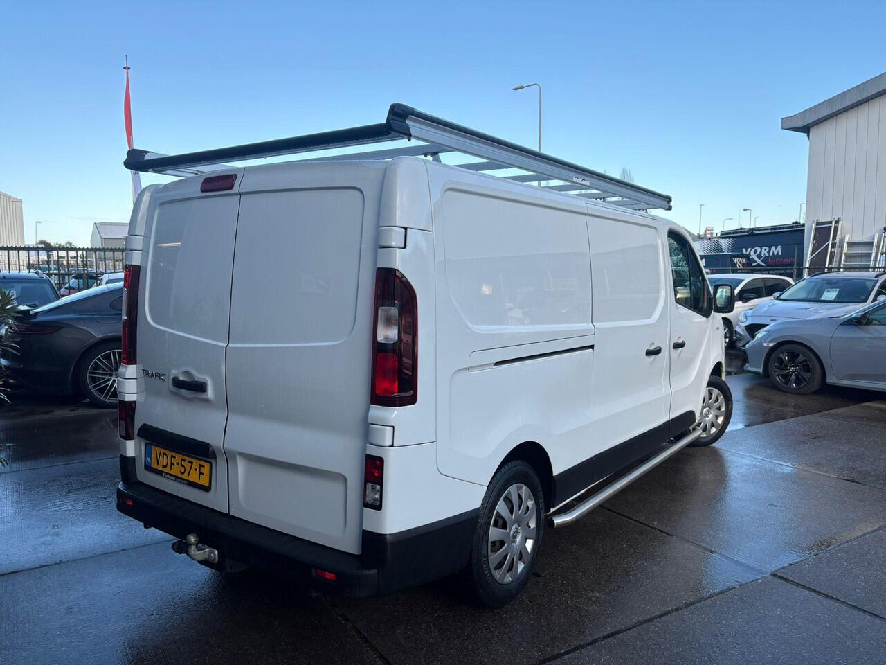 Renault TRAFIC 1.6 dCi T29 L2H1 Formula Edition Yellow Energy
