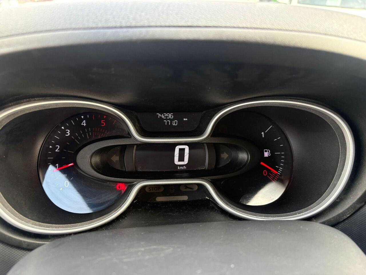 Renault TRAFIC 2.0 dCi 145 T29 L2H1 Luxe Cruise, camera, trekhaak