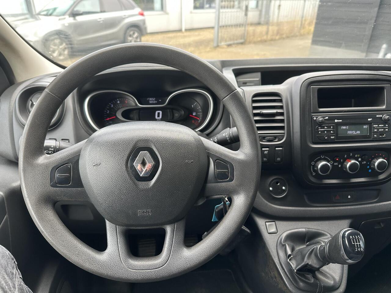Renault TRAFIC 1.6 dCi 95 T27 L1H1 Comfort | Airco | Trekhaak | Cruise Control | 2026 Groot Onderhoud Gehad |