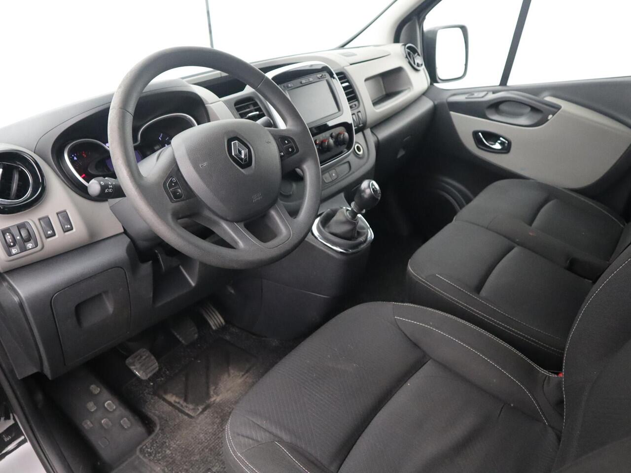 Renault TRAFIC 1.6 dCi T29 L2H1 Luxe TREKHAAK / NAVI / AIRCO / PDC / BLUETOOTH / CRUISE / DAB+ / NL-AUTO