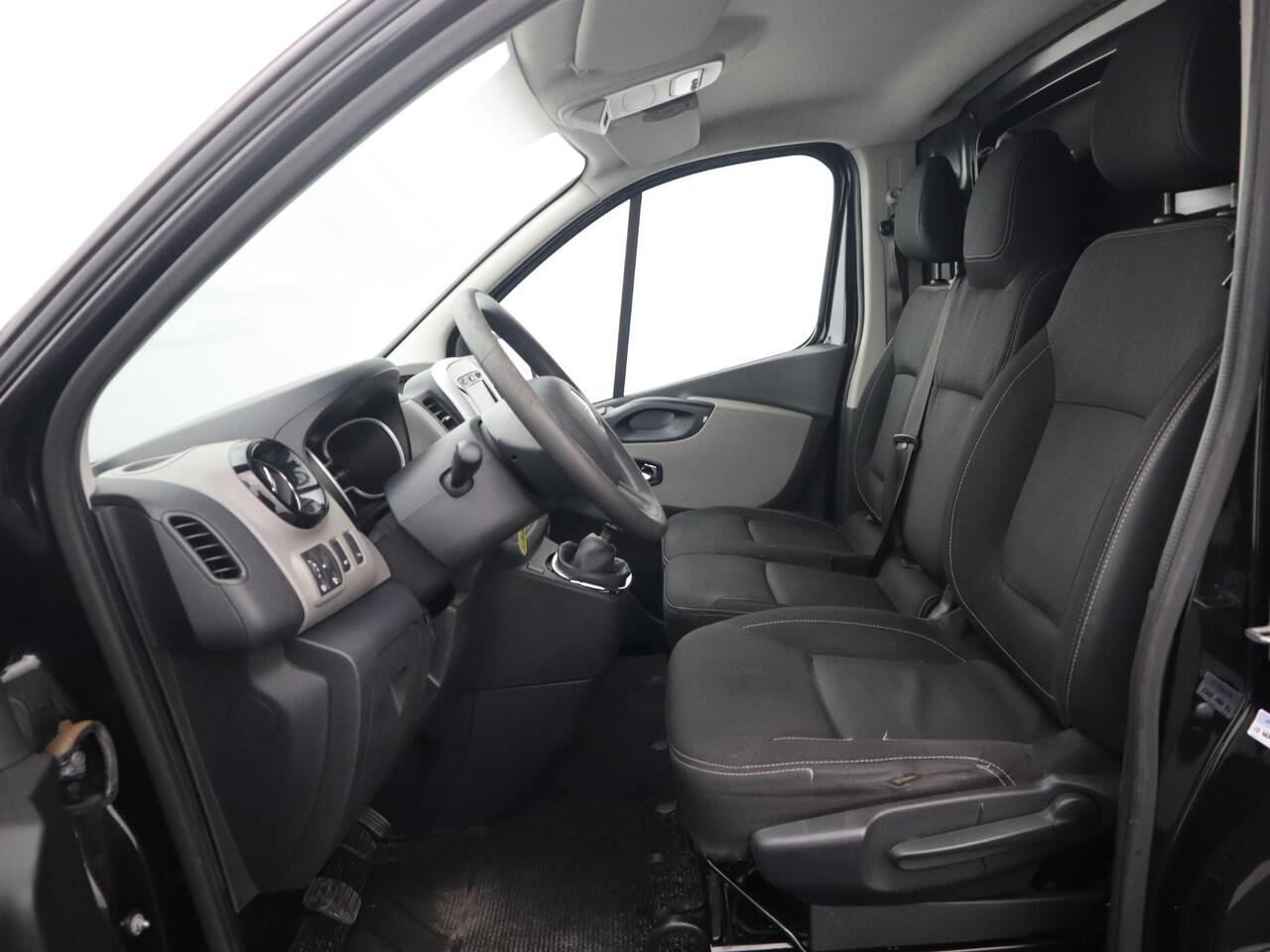 Renault TRAFIC 1.6 dCi T29 L2H1 Luxe TREKHAAK / NAVI / AIRCO / PDC / BLUETOOTH / CRUISE / DAB+ / NL-AUTO