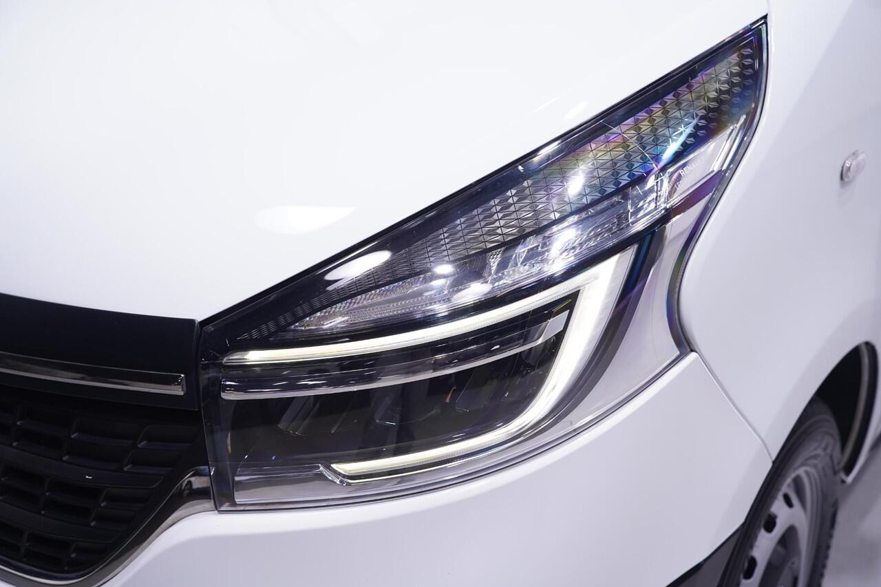 Renault TRAFIC 2.0 dCi 120 pk L2H1 Airco, LED Koplampen Laadruimte Pakket, PDC achter, 3-Zits