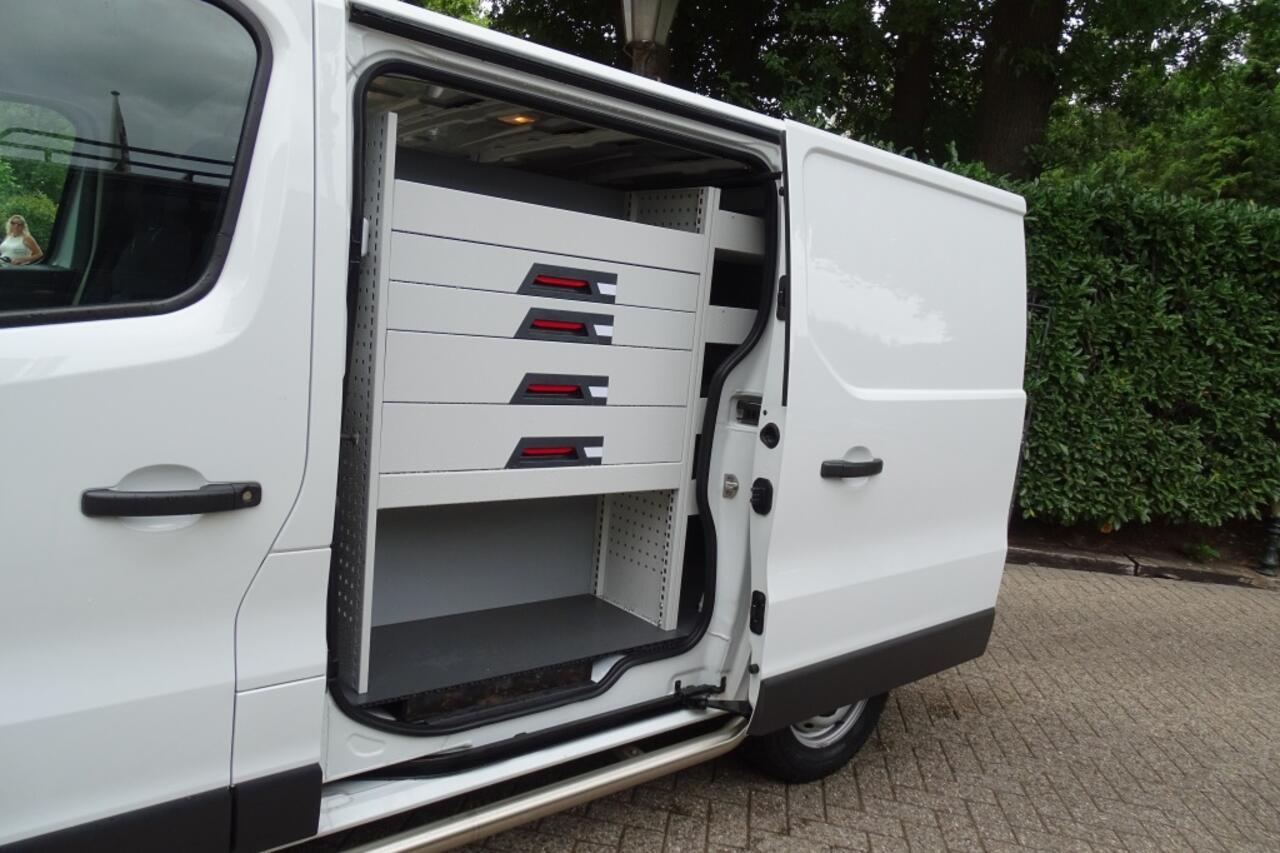 Renault TRAFIC 1.6 dCi T29 L1H1Comf NAVI 3 ZIT KASTEN INR NWST