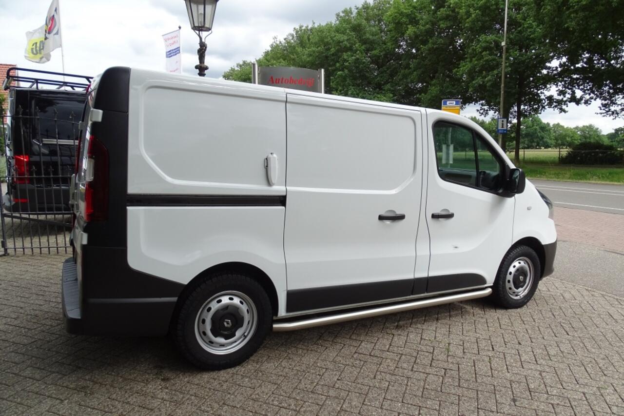 Renault TRAFIC 1.6 dCi T29 L1H1Comf NAVI 3 ZIT KASTEN INR NWST