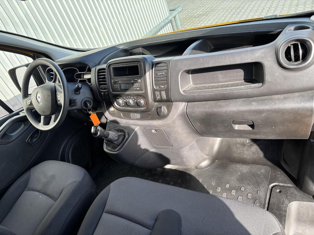 Renault TRAFIC 2.0 dCi 120 T27 L1H1Comfort*3PERS.*HAAK*CRUISE*A/C