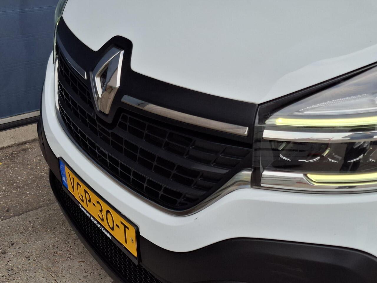 Renault TRAFIC 2.0 dCi 145 T27 L1H1 Comfort AUTOMAAT / CRUISE CONTROLE / NAVI / CAMERA / 3 ZITS / IMPERIAL