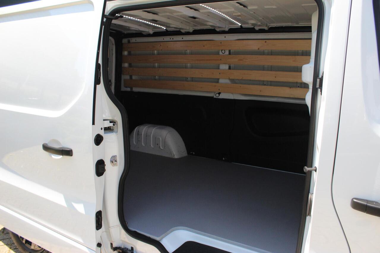 Renault TRAFIC 2.0 dCi 120 T30 L2H1 Luxe / AIRCO / CRUISE / PDC / LED / DEALER ONDERHOUDEN!