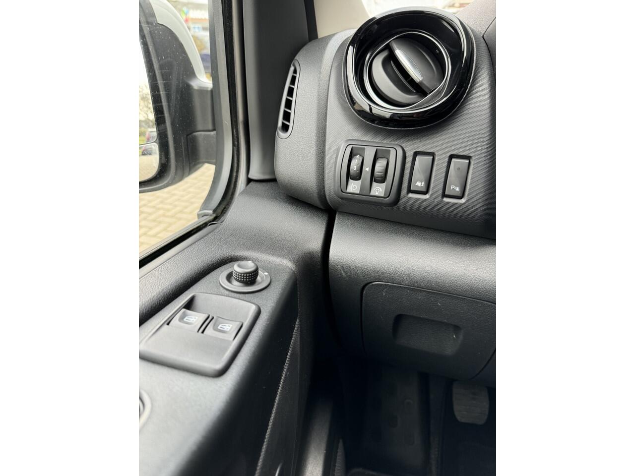 Renault TRAFIC 2.0 dCi T29 L2H1 Work