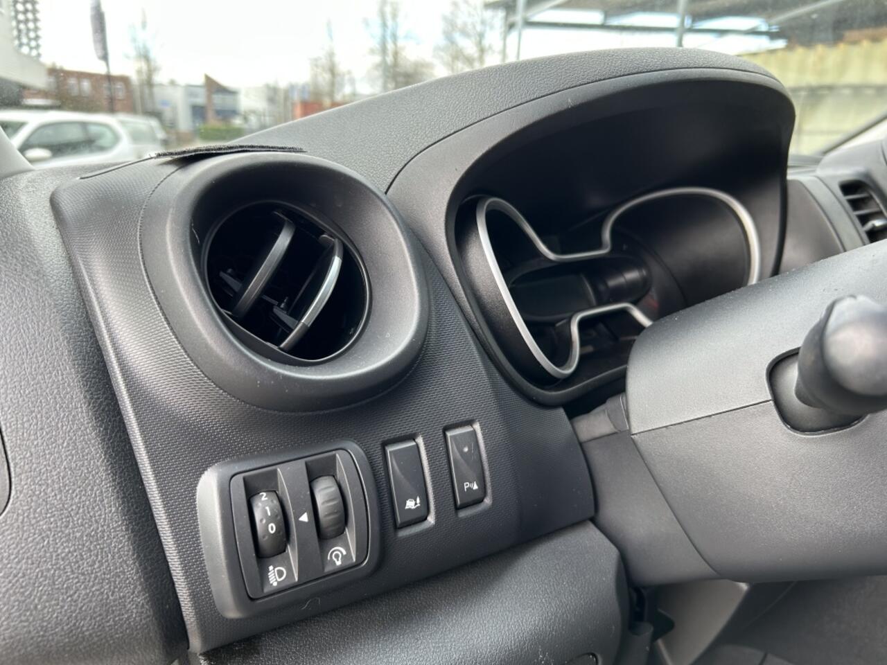 Renault TRAFIC 1.6 dCi T27 AIRCO EURO 6 LED BJ 2020