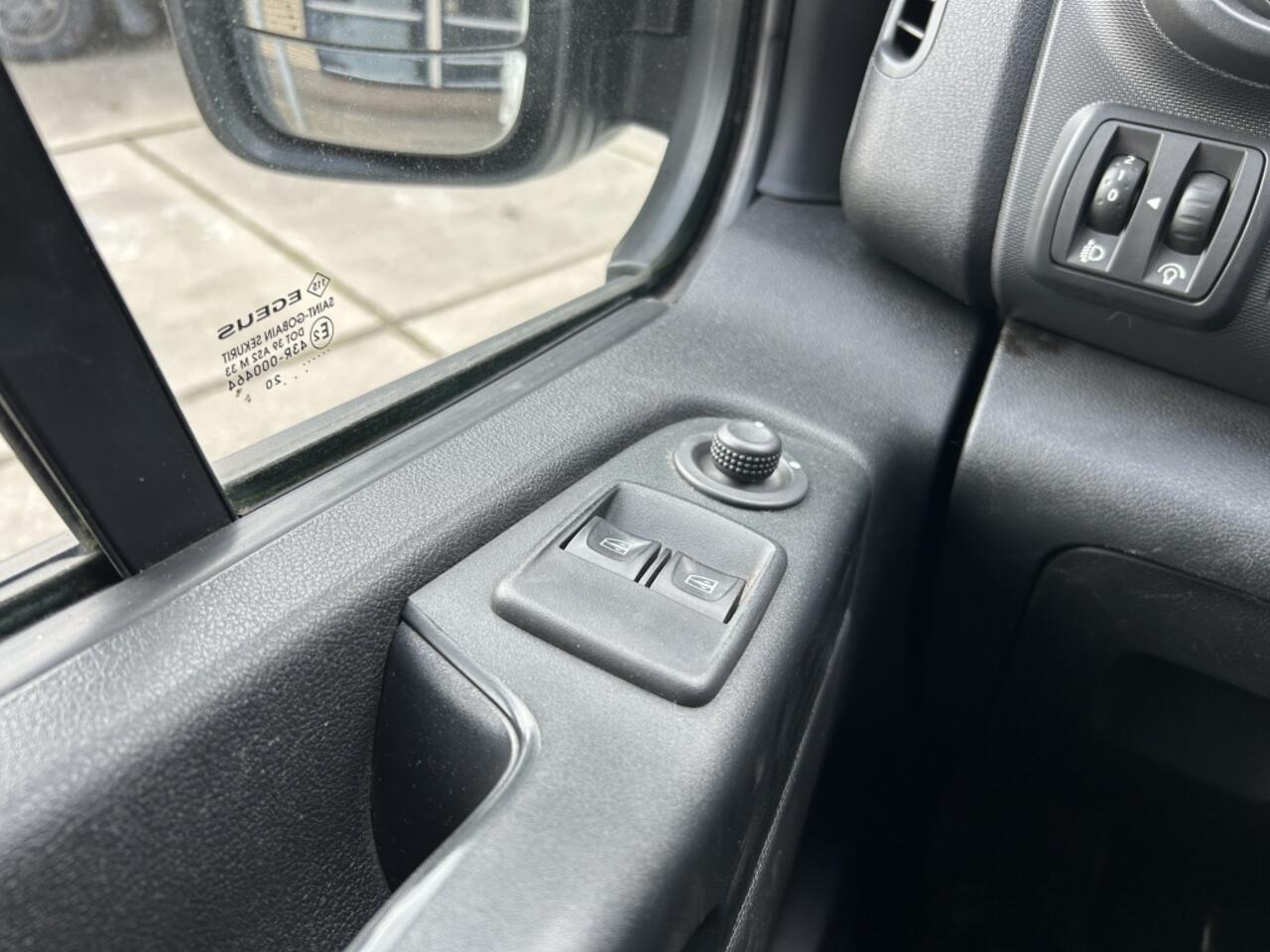 Renault TRAFIC 1.6 dCi T27 AIRCO EURO 6 LED BJ 2020