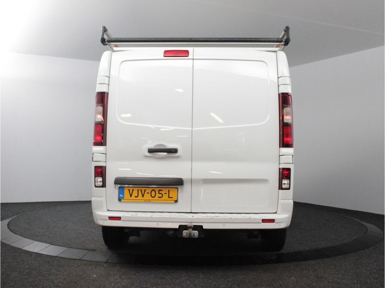 Renault TRAFIC 2.0 dCi 120 T29 L2H1 Work Edition | Navigatie | Trekhaak | Imperiaal |