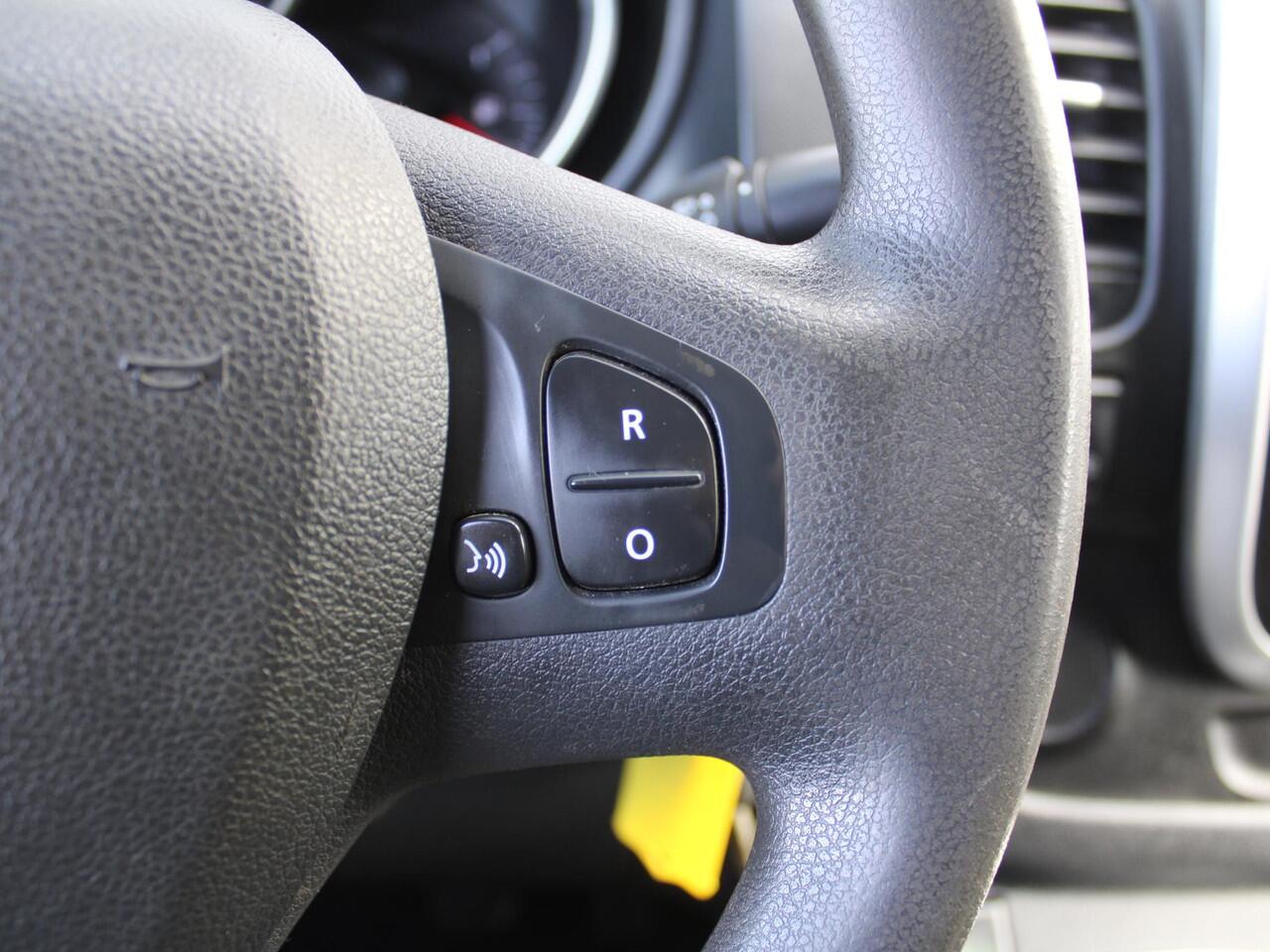 Renault TRAFIC 2.0 dCi 145 T29 L2H1 Comfort