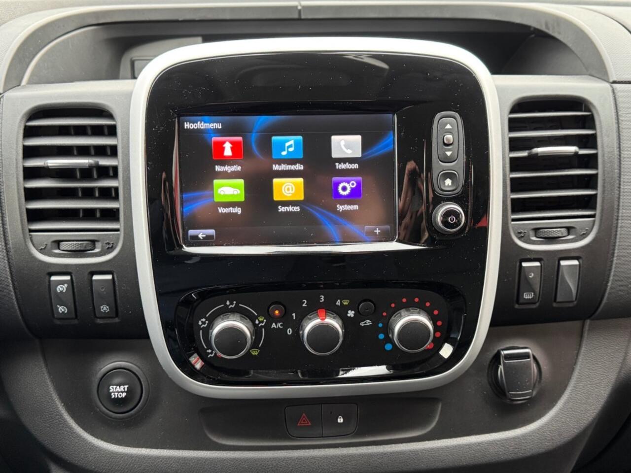 Renault TRAFIC 2.0 DCI 145PK DC L2H1 SPECIAL-EDITION NAVI CAMERA TREKHAAK DUBBEL-CABINE