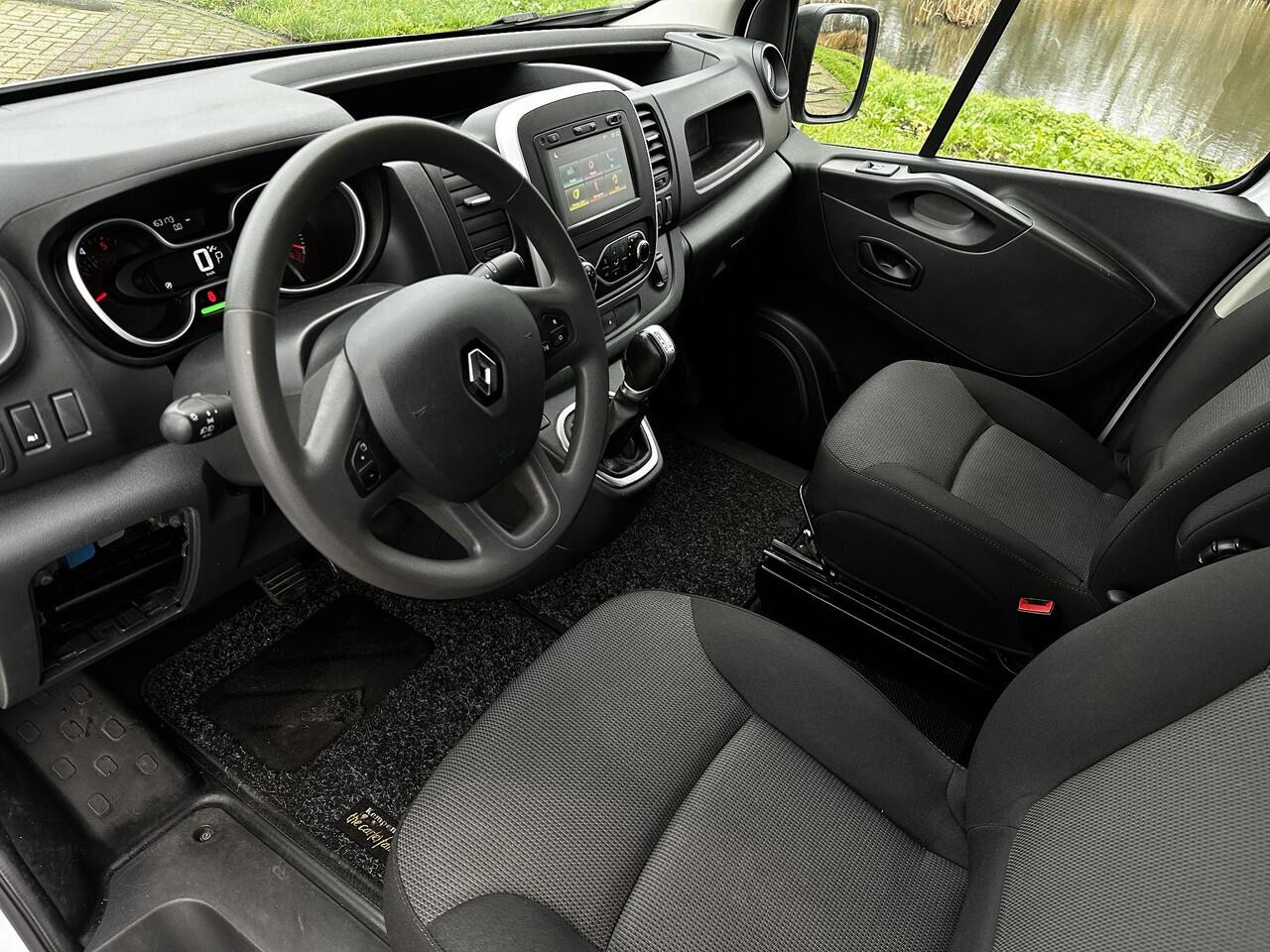 Renault TRAFIC 2.0 dCi 145 T29 L1H1 Comfort | Automaat | Trekhaak | Imperiaal | Led koplampen |