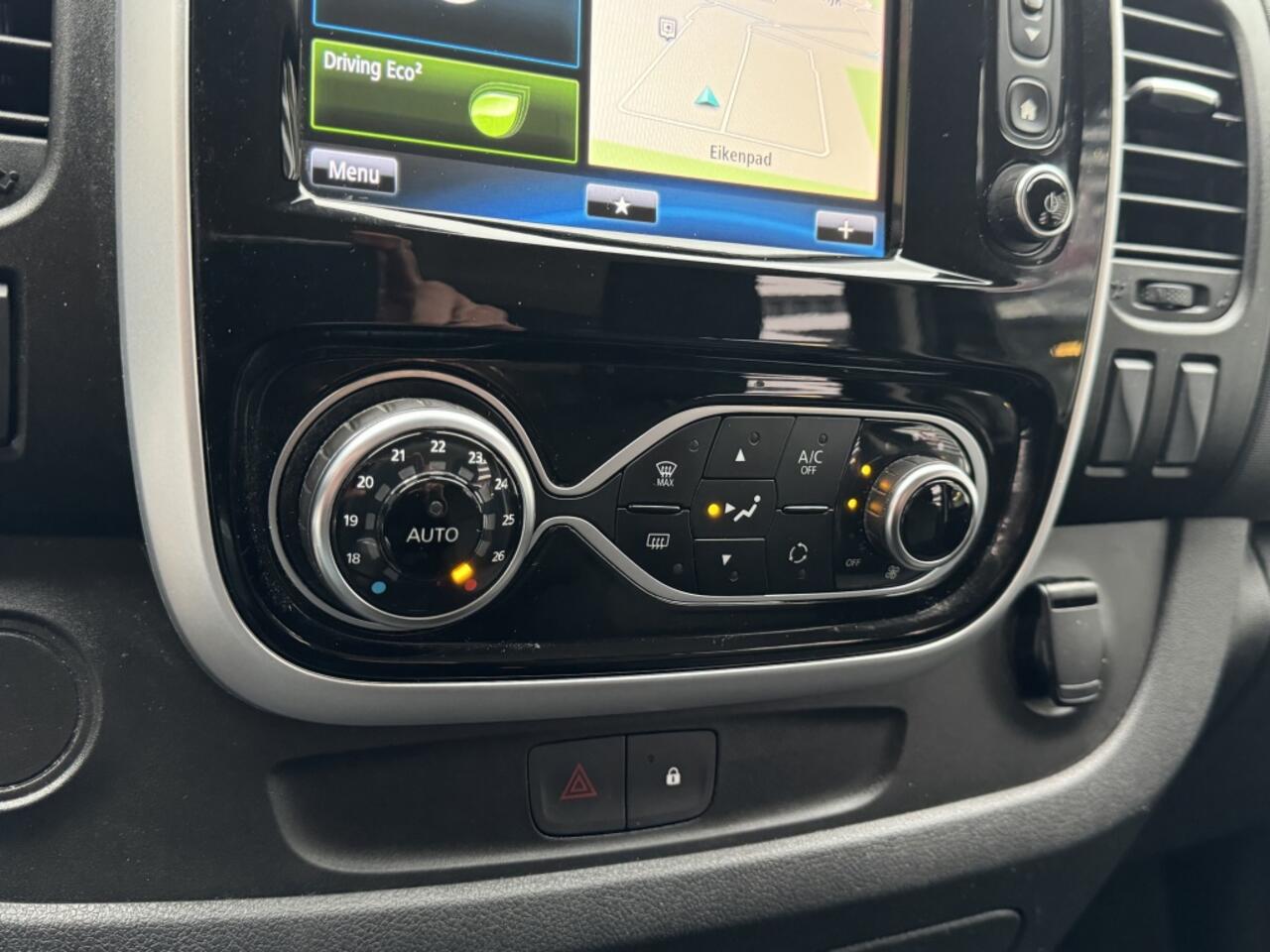 Renault TRAFIC 2.0 dCi 170 pk T29 L2H1 DC dubbel Lu