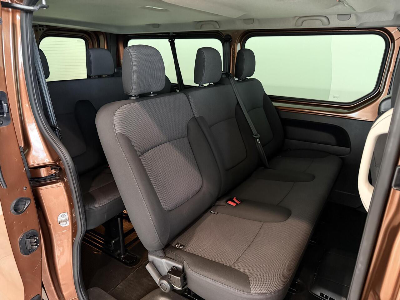 Renault TRAFIC Passenger 2.0 dCi 120 Grand Zen | Navigatie | Airco | Cruise Control | Trekhaak | Parkeersensoren en achteruitrijcamera