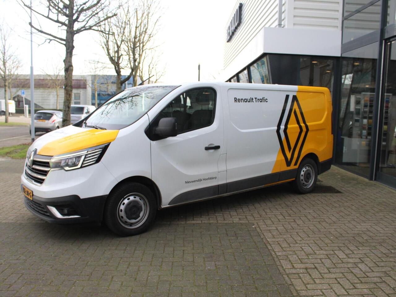 Renault TRAFIC 2.0 dCi 130 T30 L2H1 Work Edition / DEMO / 25.000KM / AIRCO / DAB / CRUISE CONTROL