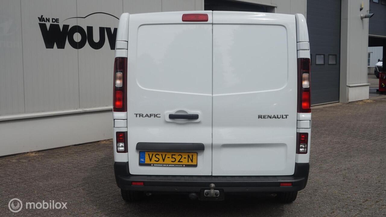 Renault TRAFIC bestel 2.0 dCi 110 T29 L2H1 DC Comfort Trekhaak 6 persoons