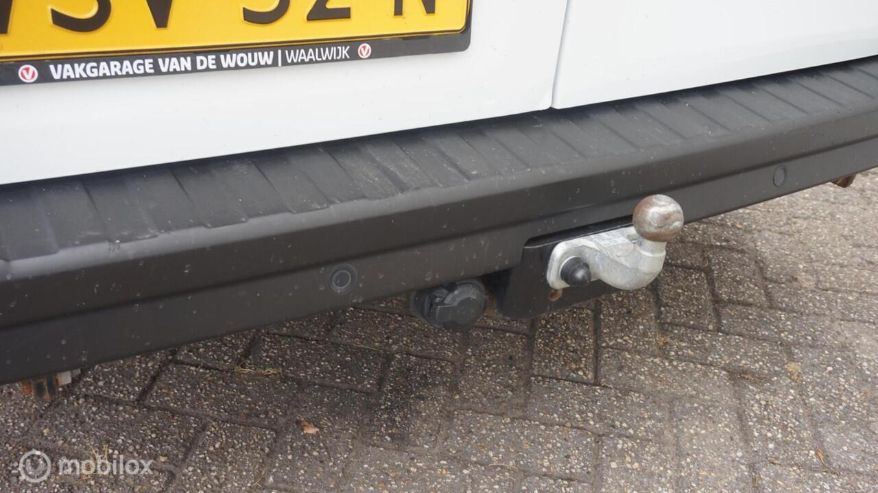 Renault TRAFIC bestel 2.0 dCi 110 T29 L2H1 DC Comfort Trekhaak 6 persoons