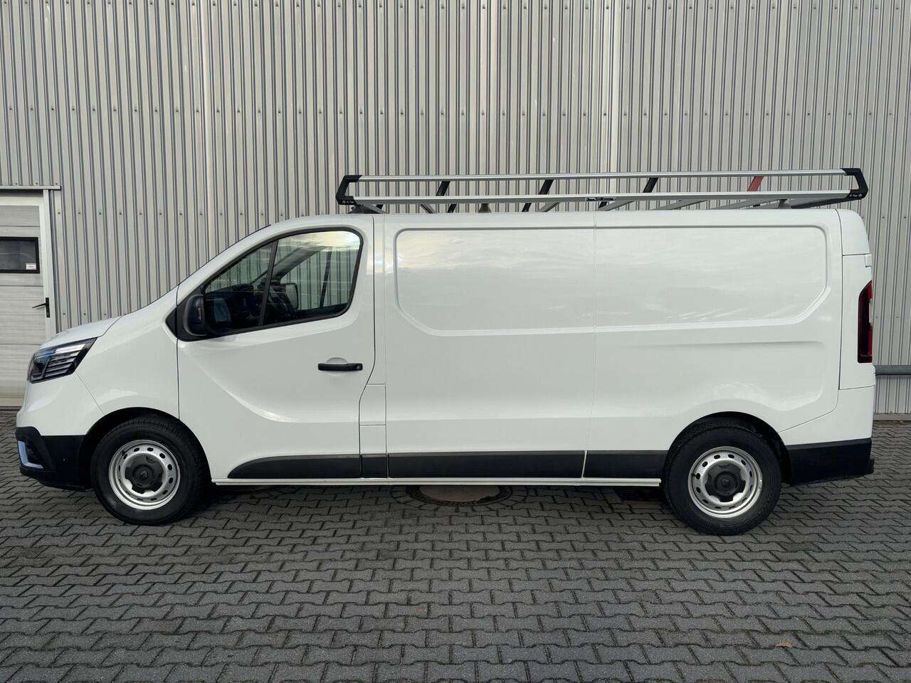 Renault TRAFIC 2.0 dCi 110 T30 L2H1*A/C*CRUISE*NAV*HAAK*3PERS*TEL