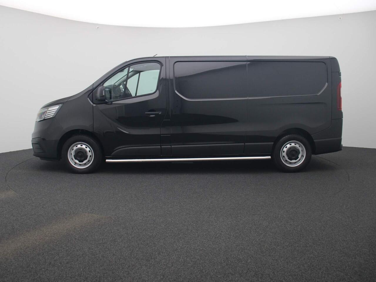 Renault TRAFIC 2.0 dCi 130 T30 L2H1 Comfort | Airco | Parkeersensoren | Zijschuifdeur | Laadvloer | Lat-wand betimmering en wielkastbescherming |