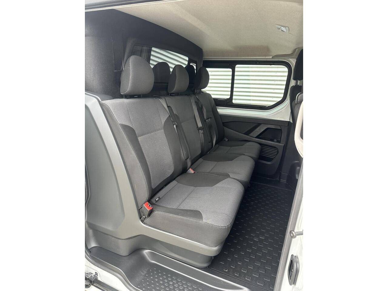 Renault TRAFIC 2.0 dCi 130 L2 DC Dubbele cabine Navi|Trekhaak|LED