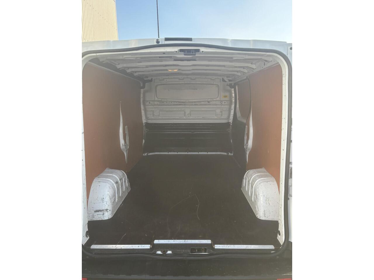 Renault TRAFIC 2.0 dCi 130 T30 L2H1 Comfort*CRUISE*NAVI*A/C*TEL*3