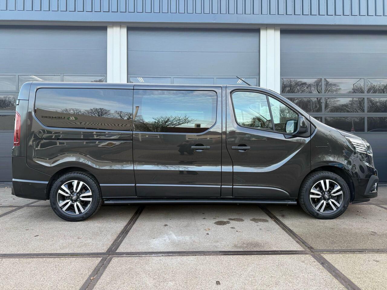 Renault TRAFIC 2.0 dCi 170 T29 L2H1 DC Luxe Black Edition