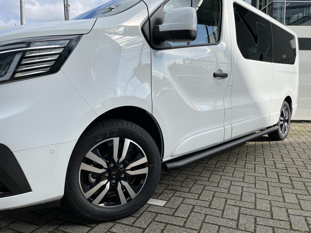 Renault TRAFIC 2.0 Blue dCi 170 EDC DC T30 L2H1 Anniversary | BPM vrij | Direct leverbaar | Trekhaak | Navi | Camera