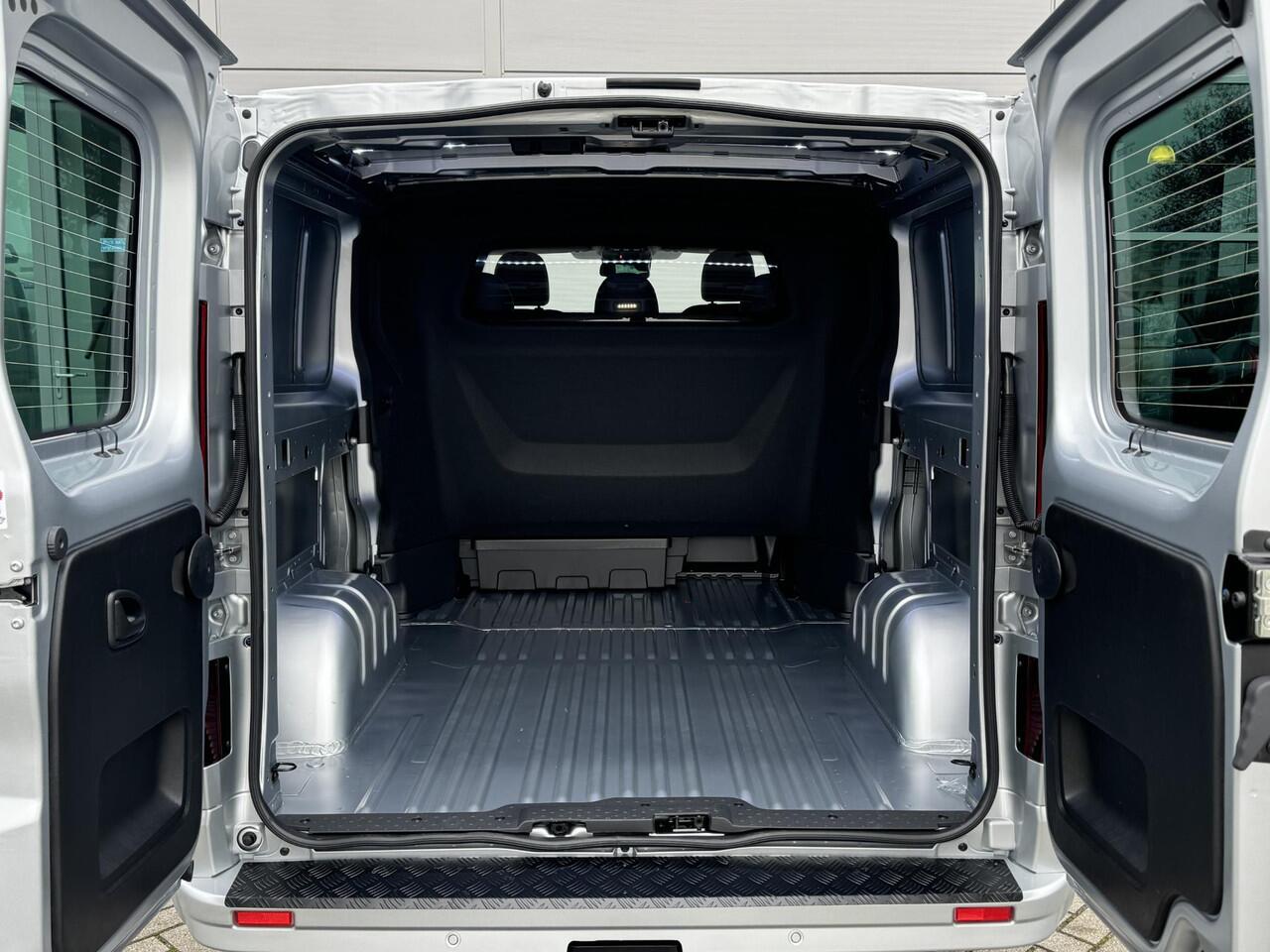 Renault TRAFIC 2.0 dCi 170 EDC T29 L2H1 DC Anniversary AUTOMAAT | RIJKLAAR PRIJS | BPM VOORDEEL | MEERDERE KLEUREN UIT VOORRAAD LEVERBAAR |