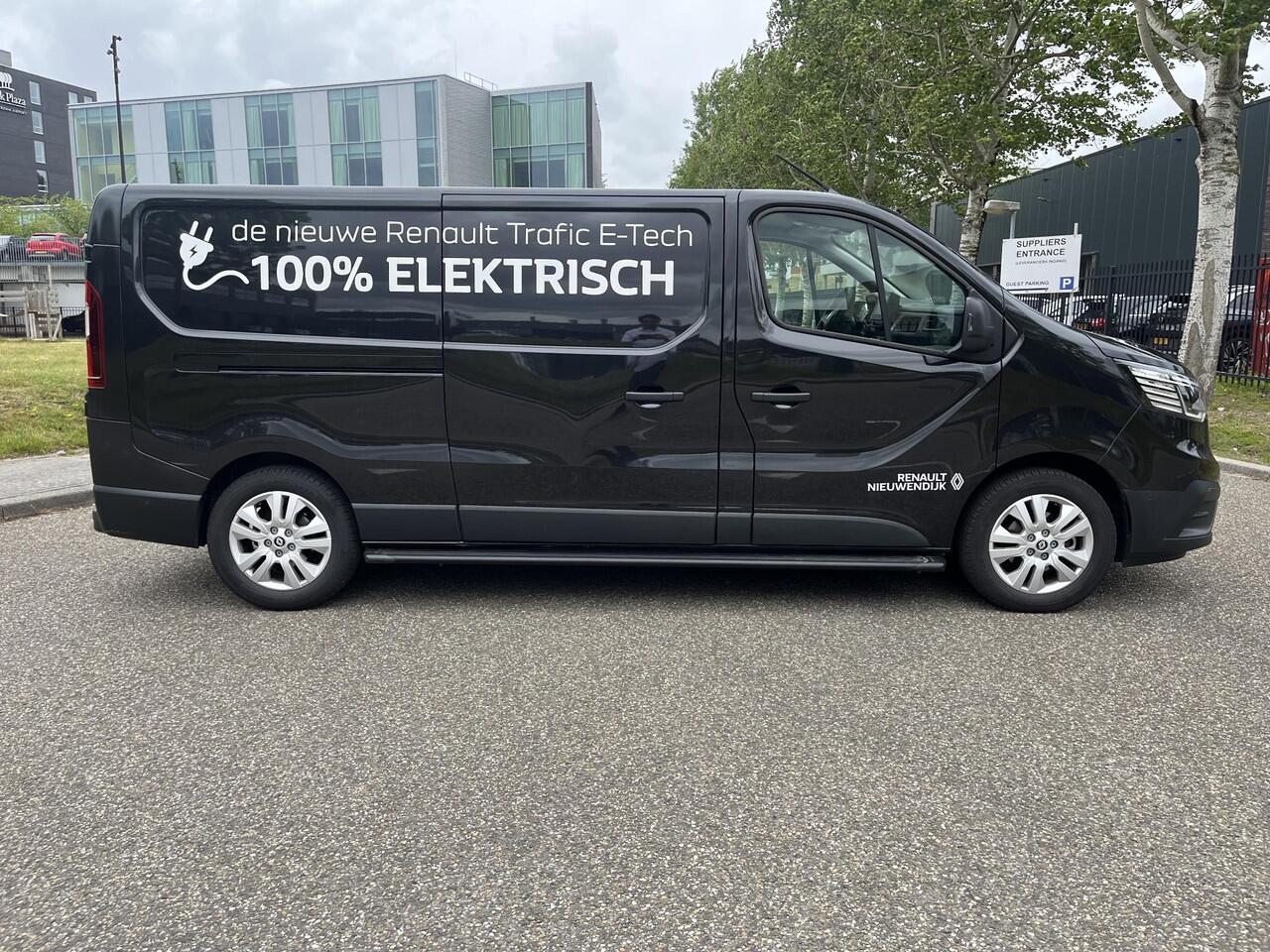 Renault TRAFIC E-Tech T29 L2H1 Advance 52 kWh Renault Trafic E-Tech T29 L2H1 52 kWh ANDROID AUTO / APPLE CARPLAY / AIRCO / NAVIGATIE / PARKEERSENSOREN+CAMERA.