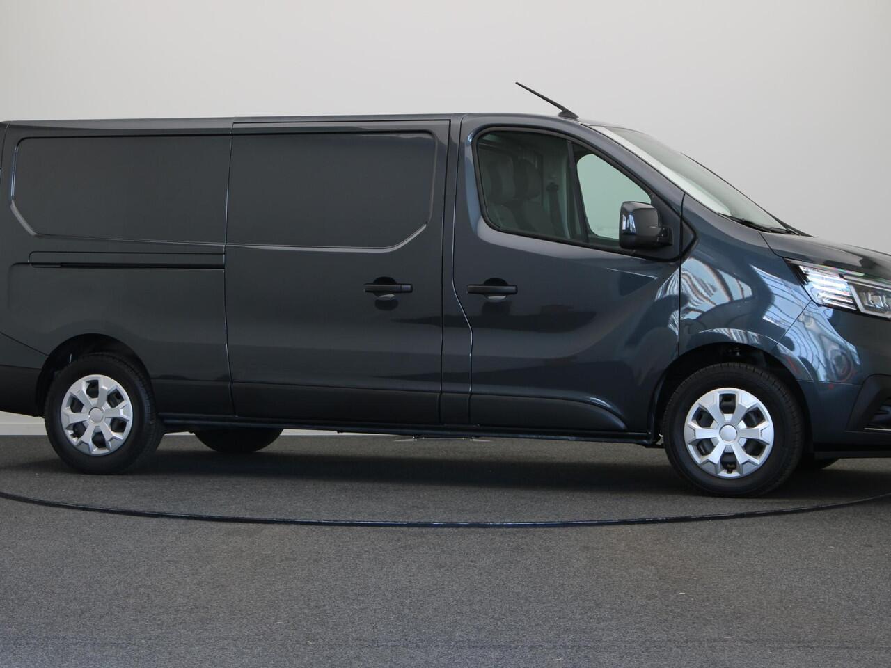 Renault TRAFIC 2.0 dCi 130pk T30 L2H1 Advance | Achteruitrijcamera | Laadruimtepakket | Vierseizoenbanden |
