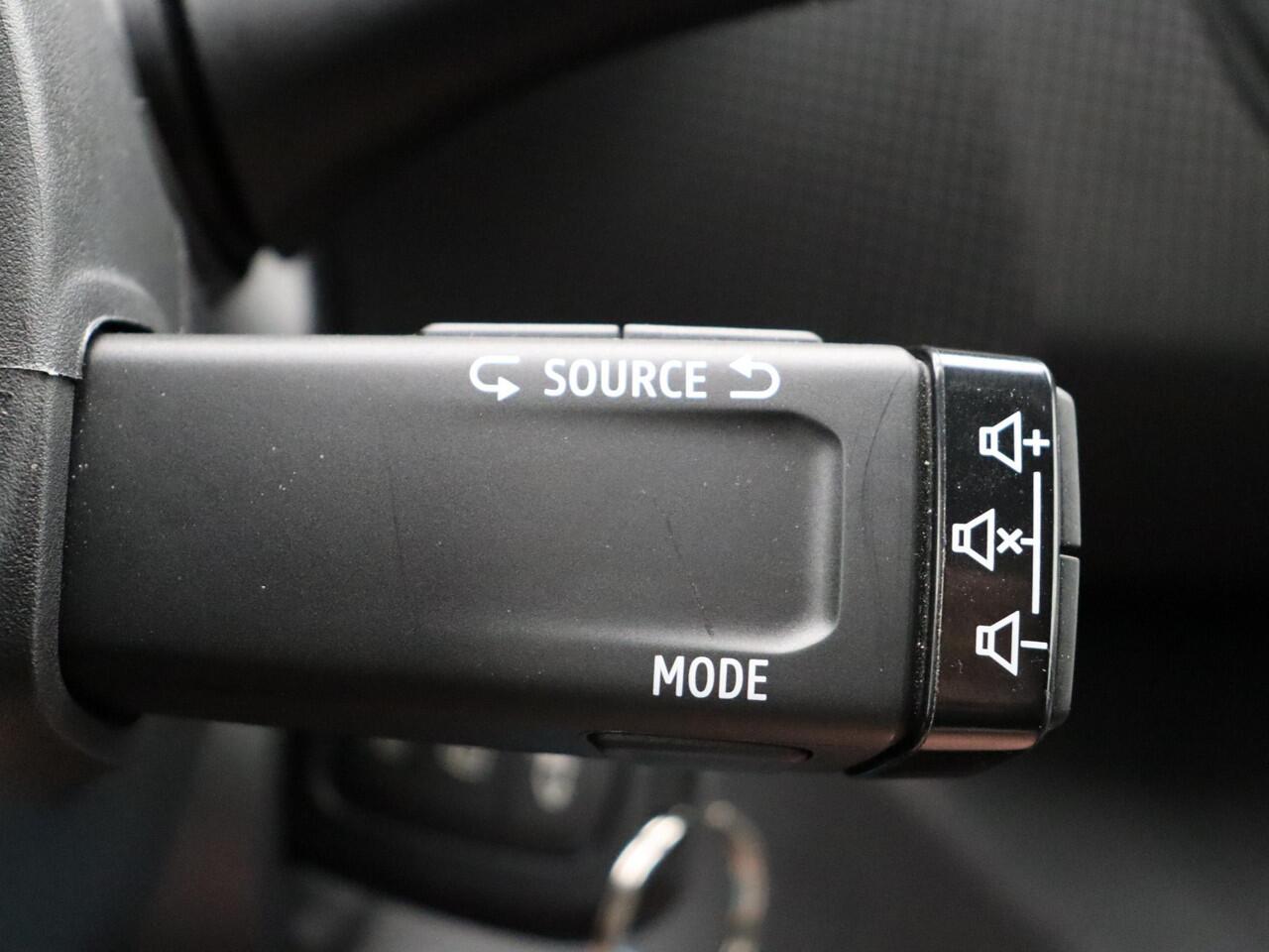 Renault TRAFIC 2.0 dCi 130pk T30 L2H1 Advance | Achteruitrijcamera | Laadruimtepakket | Vierseizoenbanden |