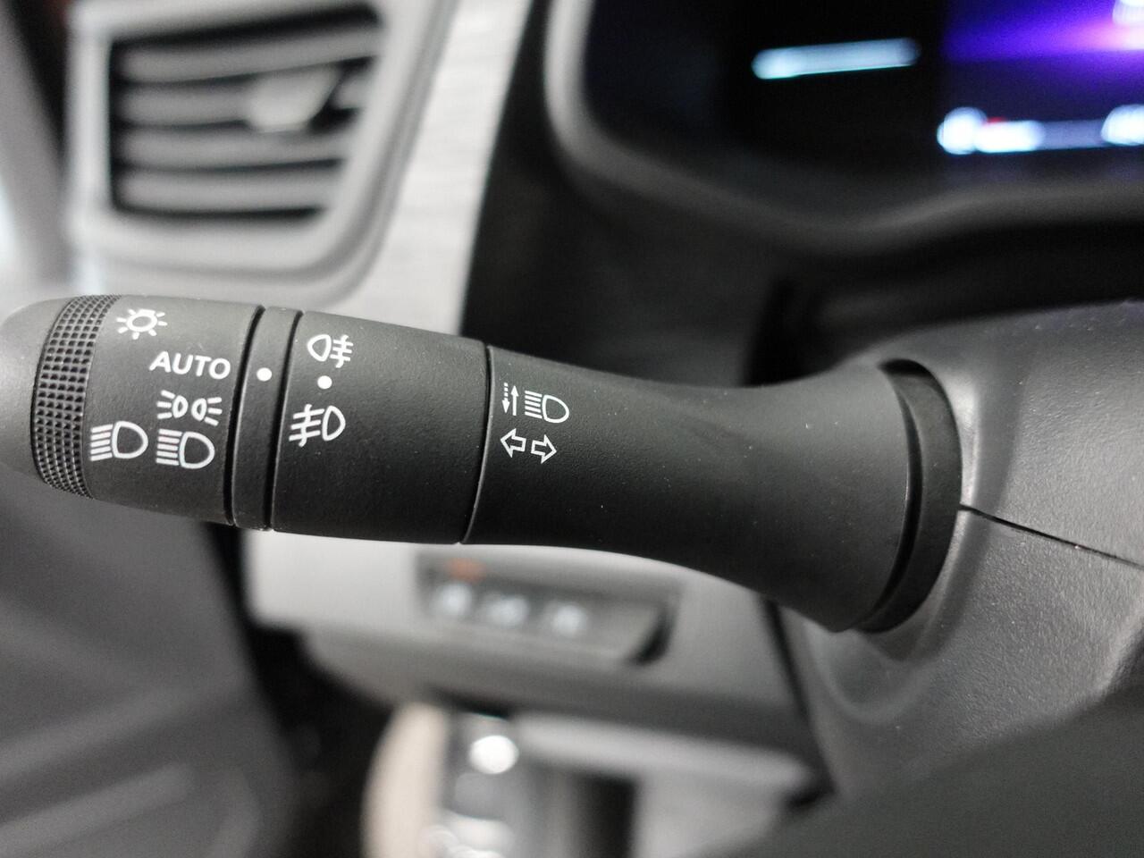 Renault TRAFIC 2.0 Blue dCi 150 EDC T30 L2H1 Advance Navigatie Airco Lichtmetalen velgen Betimmering Trekhaak Camera Parkeer sensoren Dab