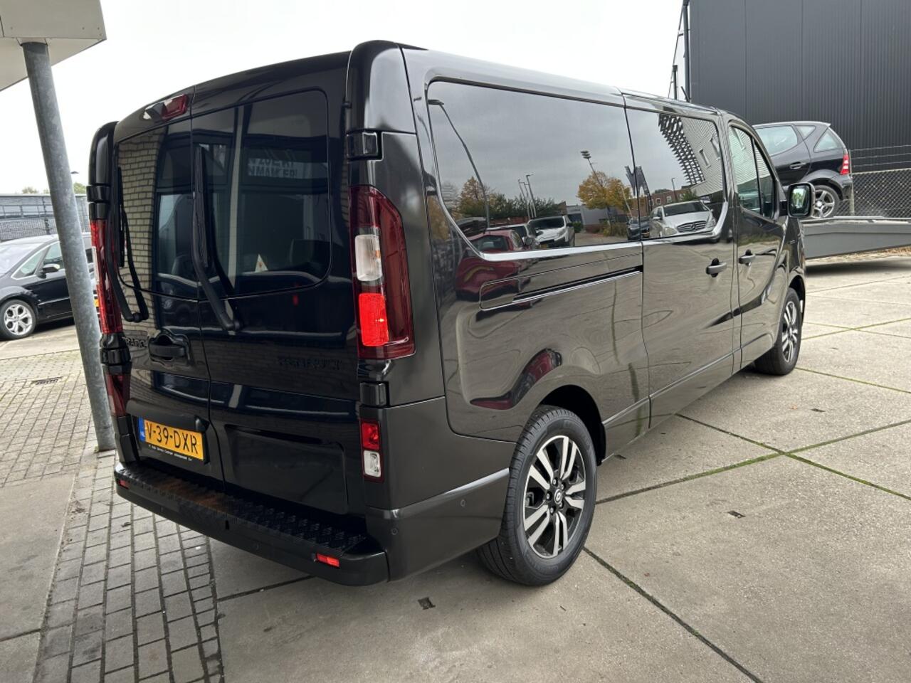 Renault TRAFIC 2.0 Blue dCi BLACK EDITION AUT 170 PK NAVI